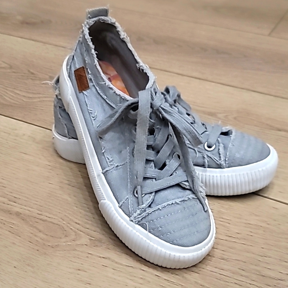 Blowfish Malibu Womens Sneaker